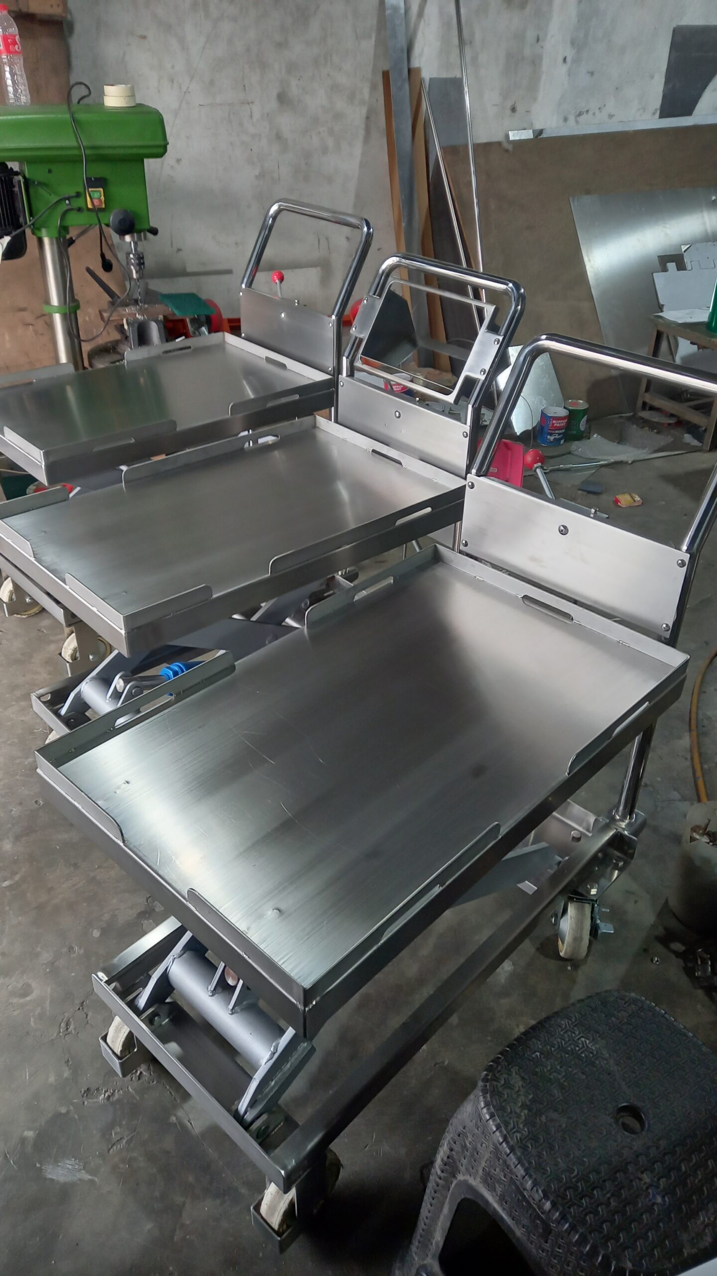 trolley lifter.jpg